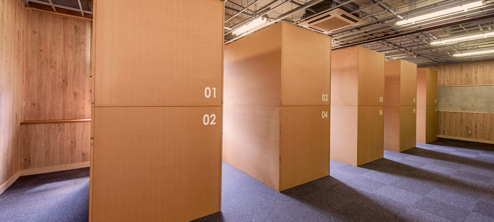 学校に泊まる　ホステル イメージ